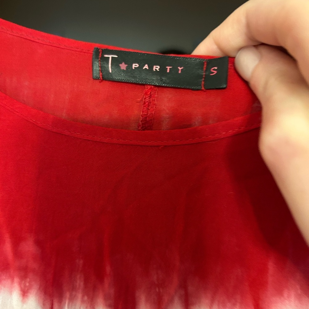 T Party Red and white Tie-Dye size small Ruffle Sleeve Top - Picture 3 of 4